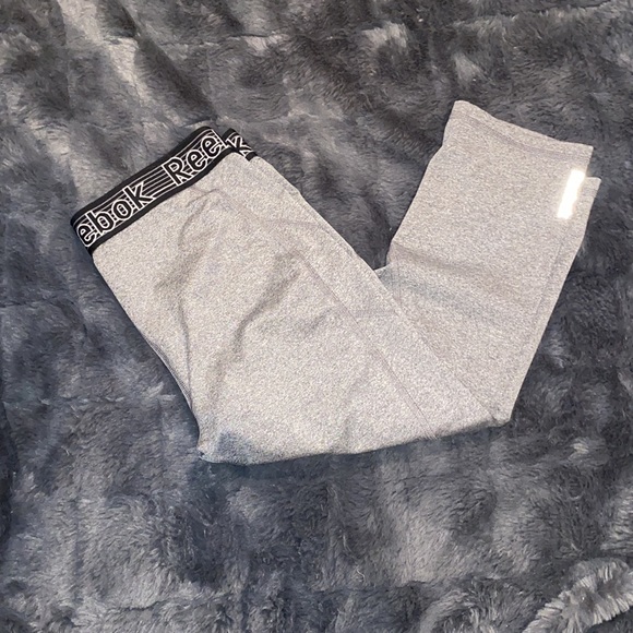 Women’s Gray Medium Reebok Legging Capris - Picture 4 of 4